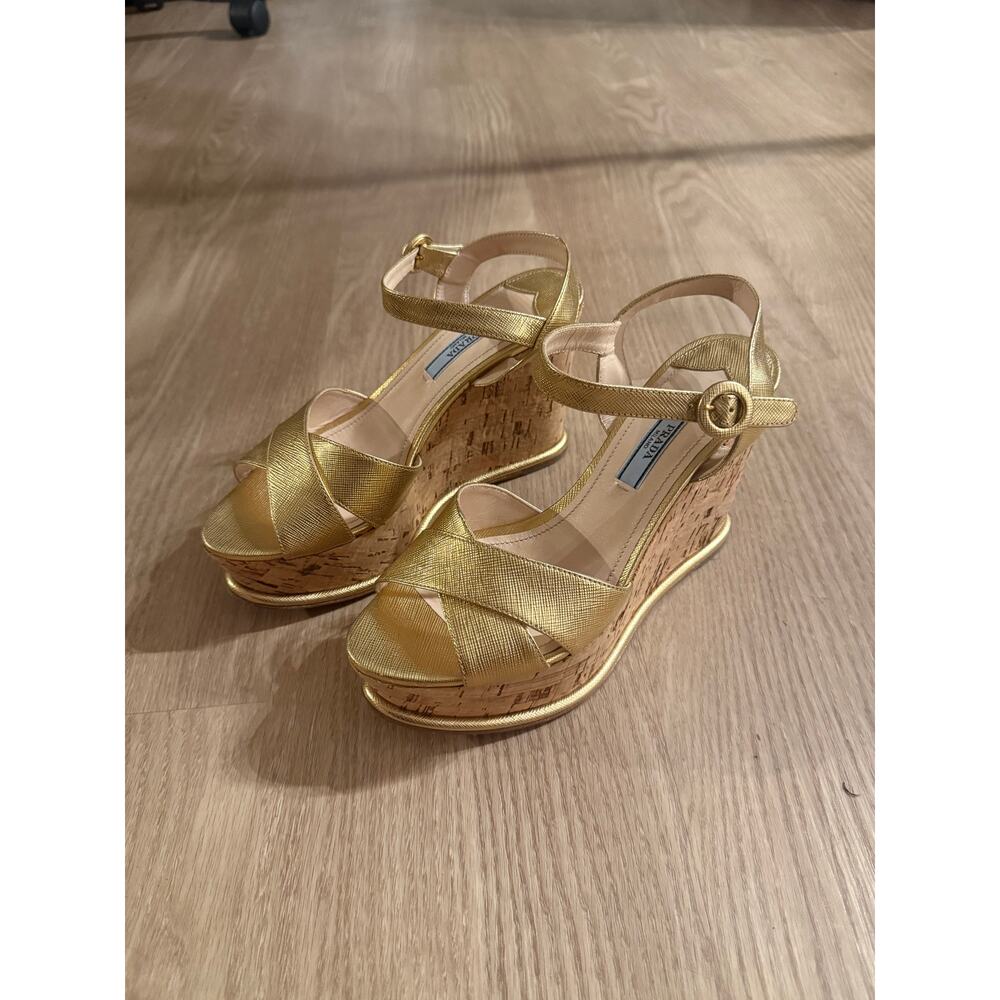Prada Gold Saffiano Leather Wedges – Excellent Condition 37.5 - Picture 14 of 14